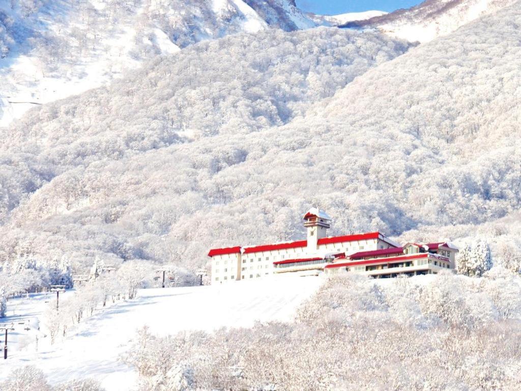 Akakura Kanko Hotel Myoko Exterior photo